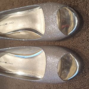 Bandolino peep toe heels- gold/silver shimmer